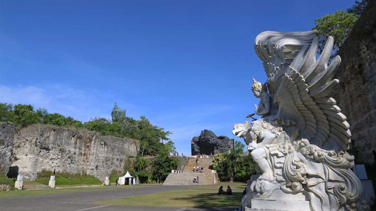 Garuda-Wisnu-Kencana-2