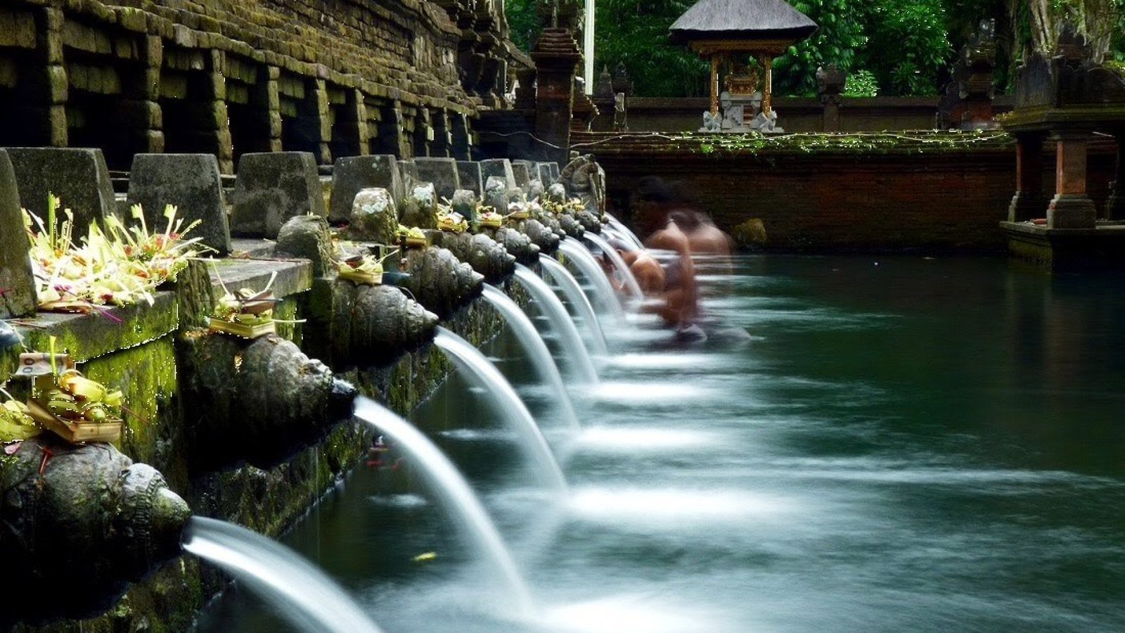 Tirta Empul Tampak Siring