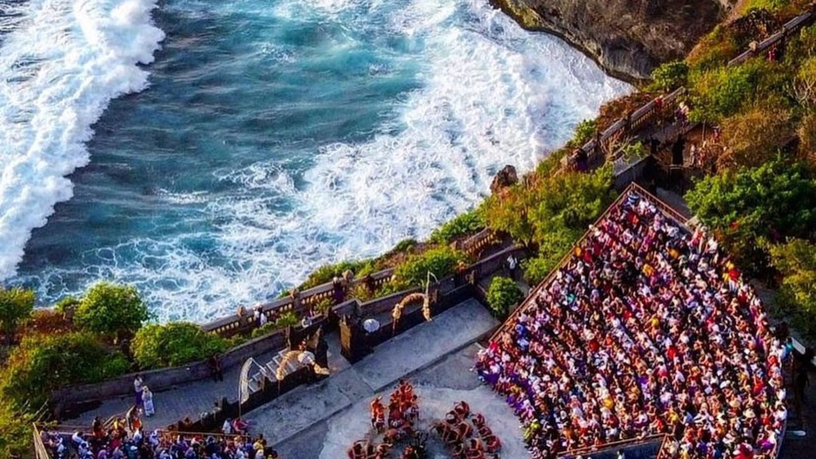 Uluwatu Sunset and Kecak Dance Tour 2